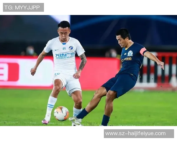 北京足球队以74分稳居锦标赛积分榜首位争冠形势一片大好